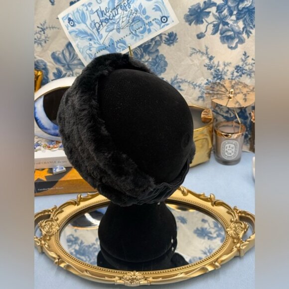 🆕 ALO YOGA 🧿 NWOT Faux Fur Ear Warmers - Black - Picture 6 of 13